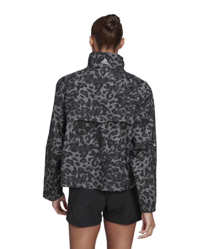 Adidas Striukė