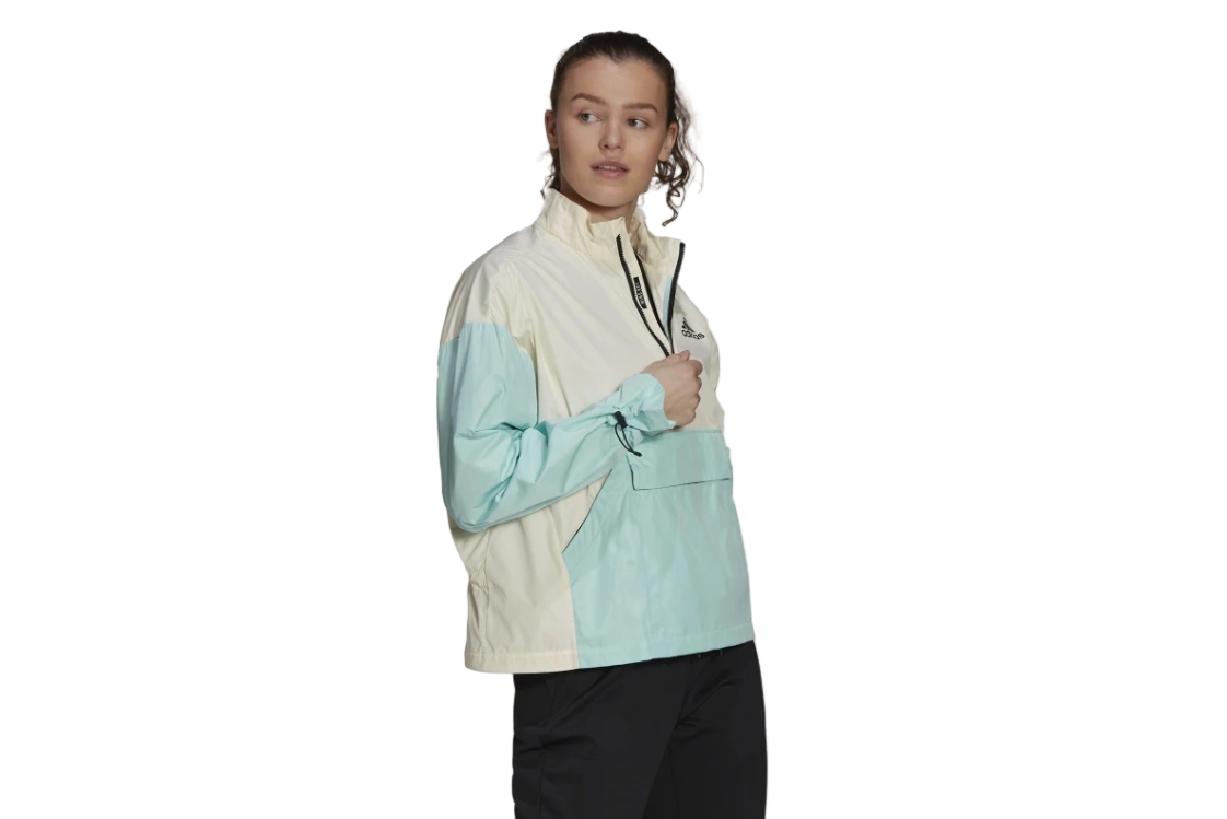 Adidas Striukė