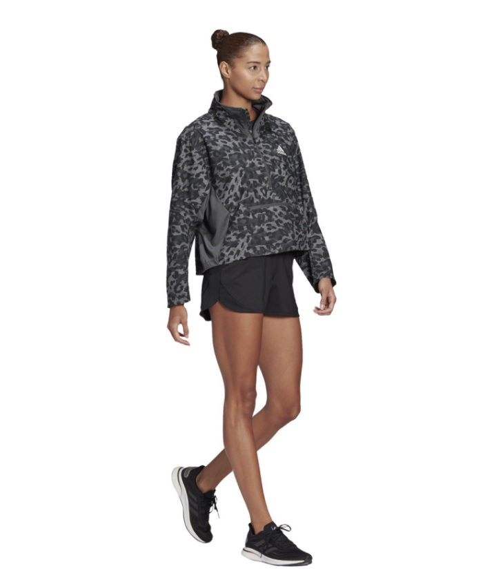 Adidas Striukė