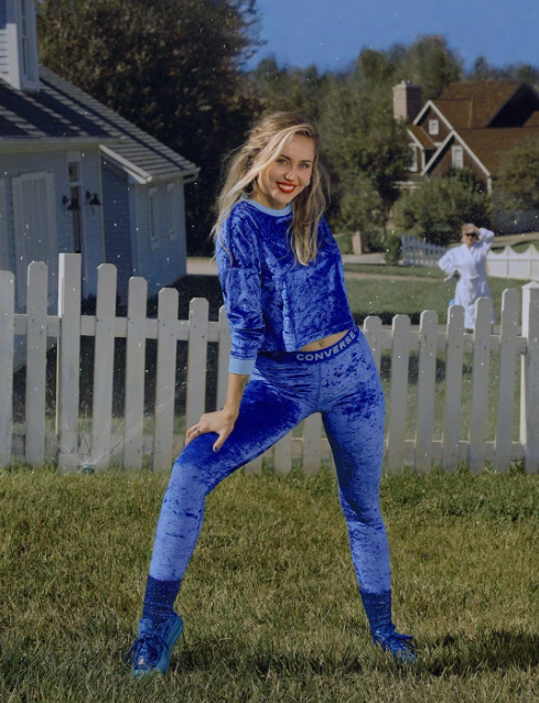 Converse x Miley Cyrus Bliuzonas